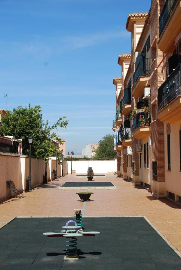 Granada A Un Paso, Parking Gratis Apartamento Hijar  Exterior foto